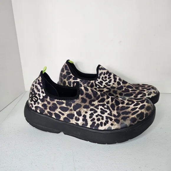 OOFOS Shoes Oofos Oomg Eezee Limited Edition Low Shoes Size1